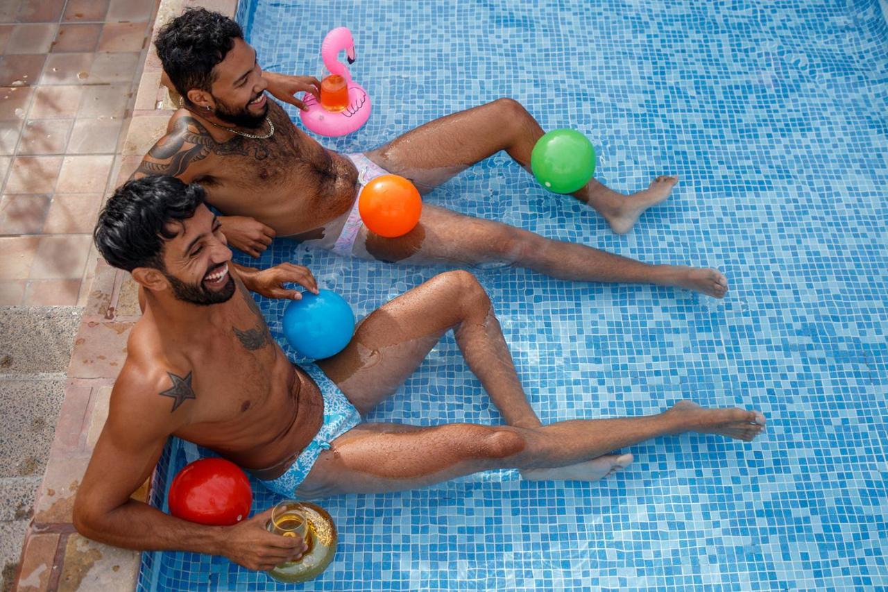 La Iguana Vallarta Lgbt Adults Only - Romantic Zone - Party Clubbing Street プエルトバラータ エクステリア 写真