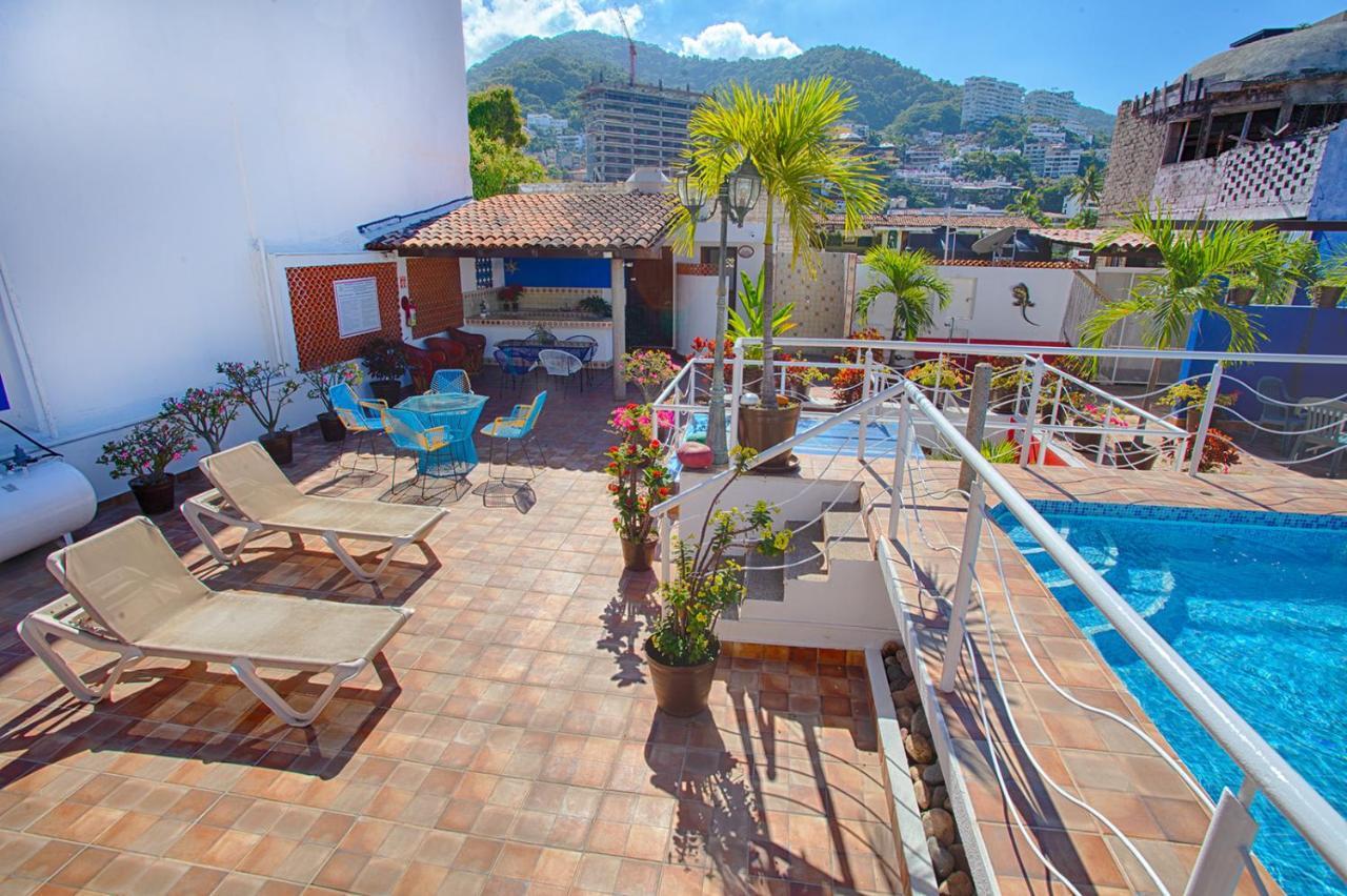 La Iguana Vallarta Lgbt Adults Only - Romantic Zone - Party Clubbing Street プエルトバラータ エクステリア 写真