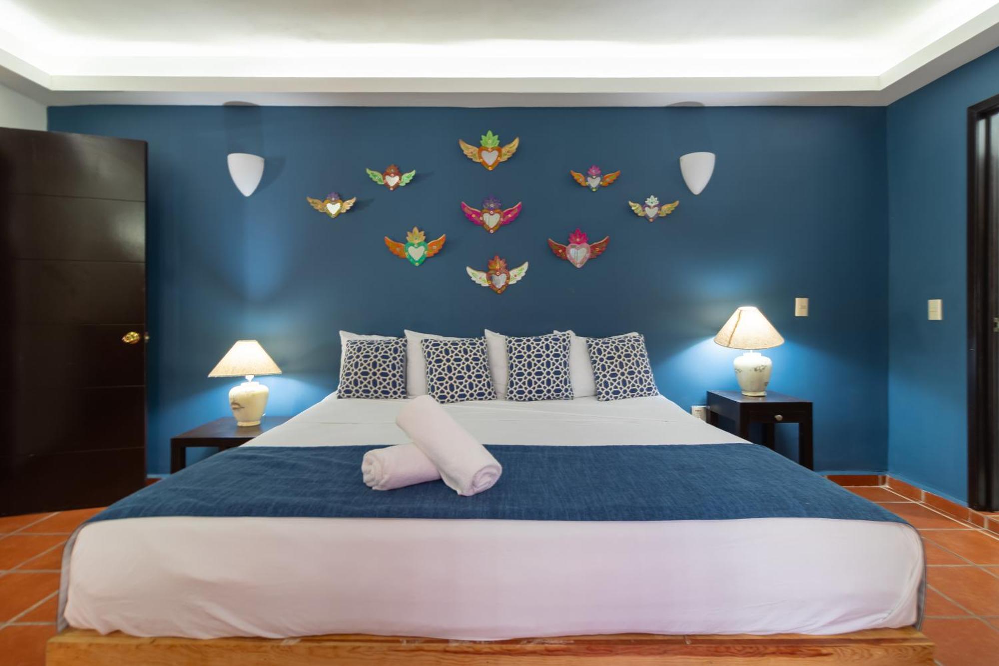 La Iguana Vallarta Lgbt Adults Only - Romantic Zone - Party Clubbing Street プエルトバラータ エクステリア 写真