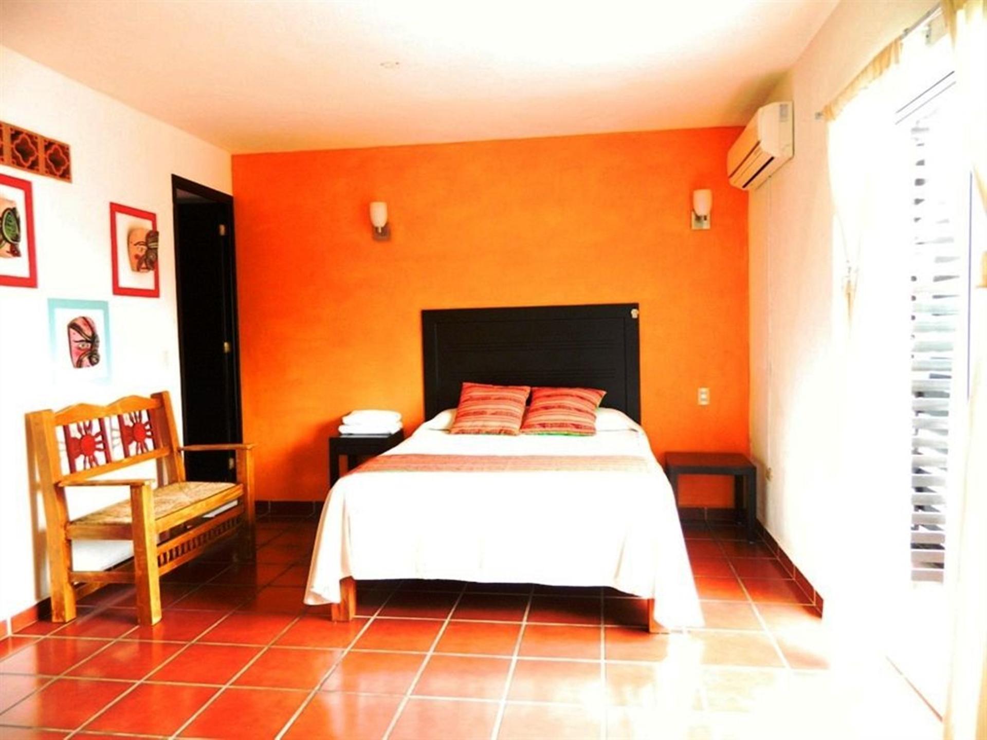 La Iguana Vallarta Lgbt Adults Only - Romantic Zone - Party Clubbing Street プエルトバラータ エクステリア 写真