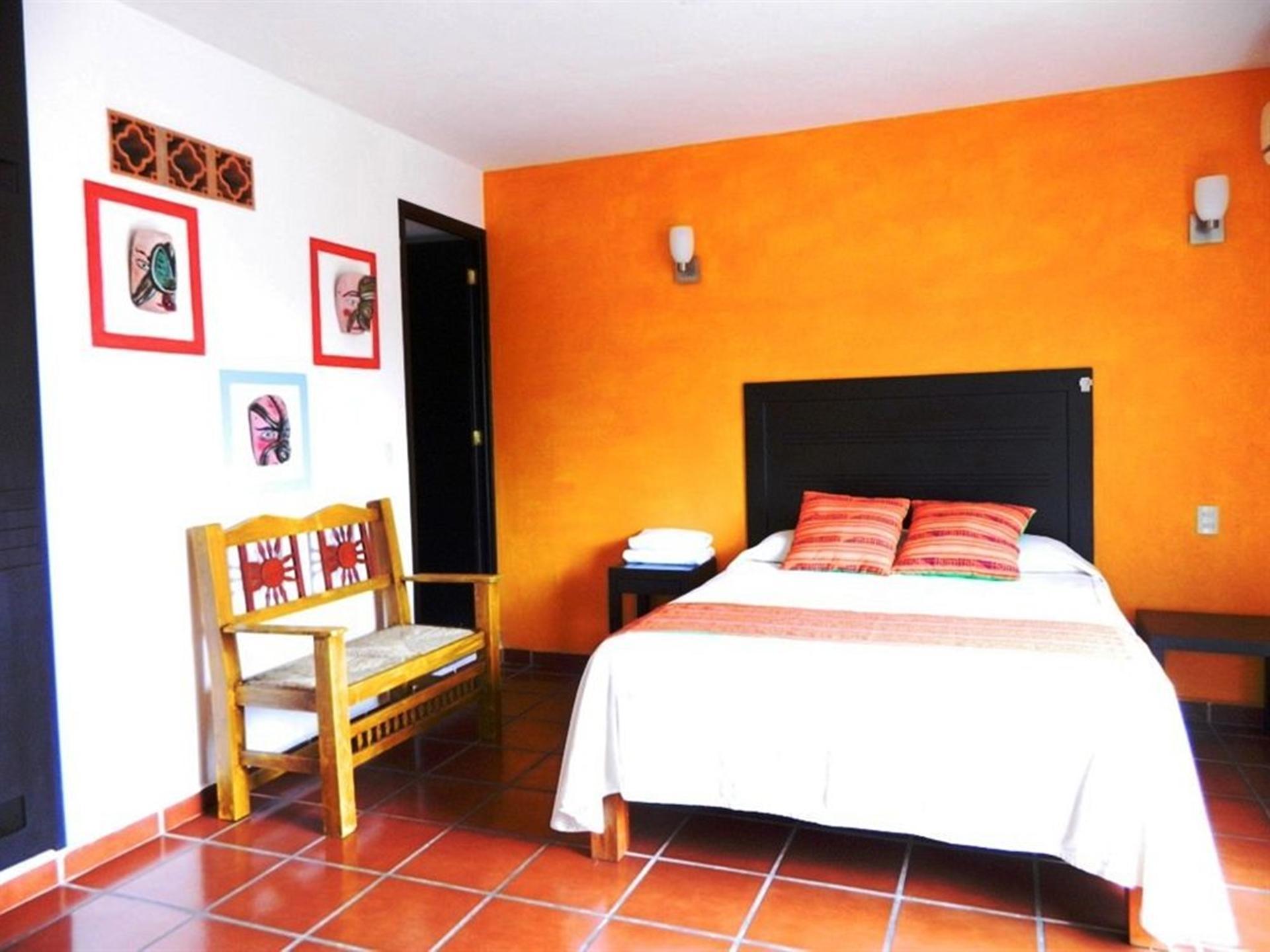 La Iguana Vallarta Lgbt Adults Only - Romantic Zone - Party Clubbing Street プエルトバラータ エクステリア 写真
