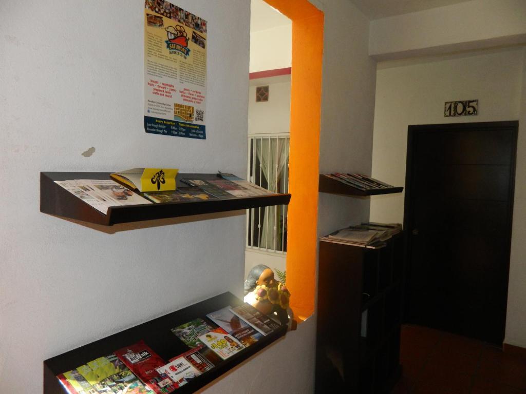 La Iguana Vallarta Lgbt Adults Only - Romantic Zone - Party Clubbing Street プエルトバラータ エクステリア 写真